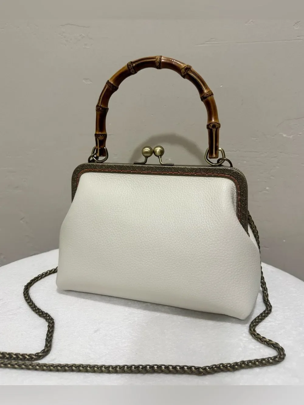 Handsewn Genuine Pebble Leather, Retro Style Kisslock & Bamboo Handle Bag Set